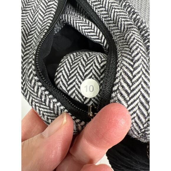 Lululemon Think Fast Hoodie Size 10 - Picture 9 of 10